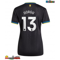 Camisa de Futebol Manchester United Patrick Dorgu #13 Equipamento Alternativo Mulheres 2025-26 Manga Curta